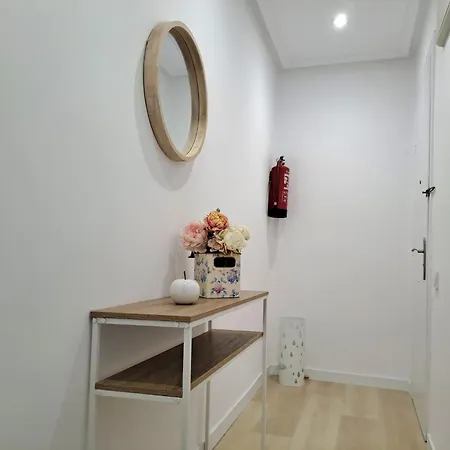 Plaza Del Ayuntamiento -centro Historico- *