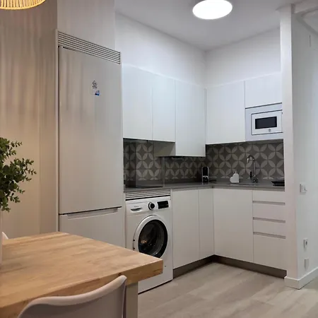 Plaza Del Ayuntamiento -centro Historico- Apartment *