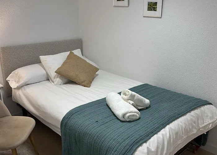 Plaza Del Ayuntamiento -centro Historico- *