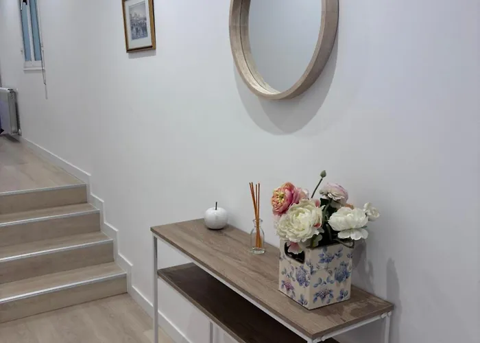 Plaza Del Ayuntamiento -centro Historico- *